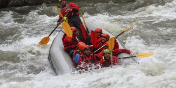 Guides in Rafting BG are non humans;)